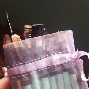 30 piece brush set